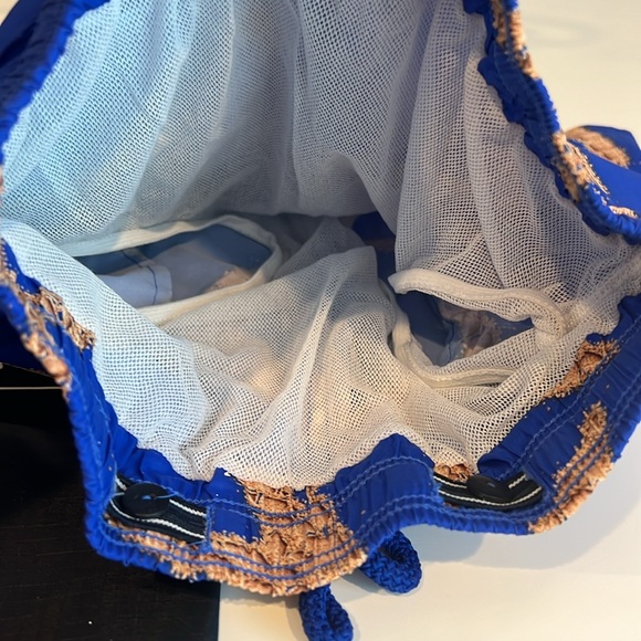 Boys VILEBREQUIN starfish swim shorts - Picture 6 of 10